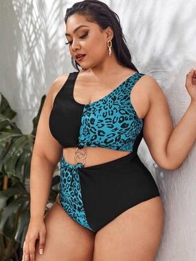 NWOT Plus Size 1XL Cutout One Piece Swimsuit Blue Leopard Print Colorblock